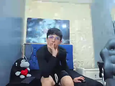 ElanGiraldo online show from 03-12-26, 11:11