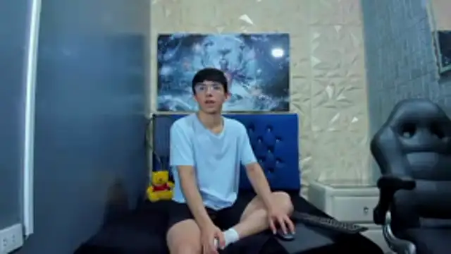 ElanGiraldo online show from 03-18-26, 11:52