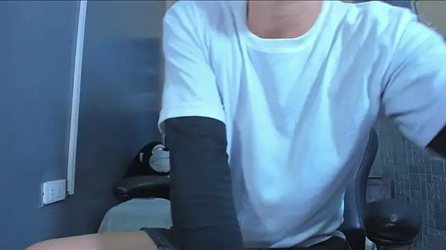 ElanGiraldo online show from 06-09-26, 11:38