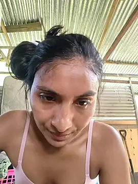 Snapshot of Uvit chatting on 11-20-25, 07:02 Uvit online show from 11-20-25, 07:02