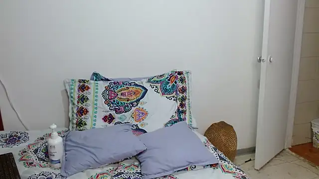 dayan hanks online show from 03-08-26, 03:21