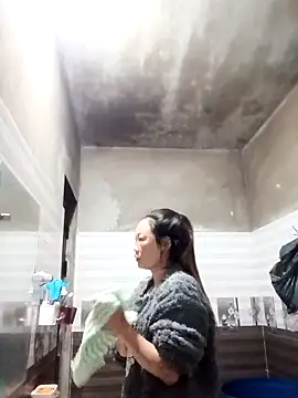 Snapshot of blonde_blg chatting on 03-04-26, 11:33 blonde blg online show from 03-04-26, 11:33