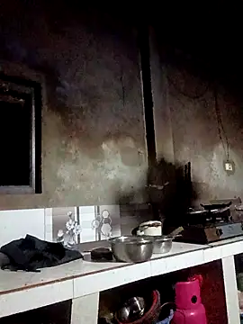 Snapshot of blonde_blg chatting on 03-24-26, 10:48 blonde blg online show from 03-24-26, 10:48