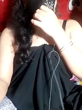 Snapshot of HotGirl23231 chatting on 06-14-26, 06:43 HotGirl23231 online show from 06-14-26, 06:43