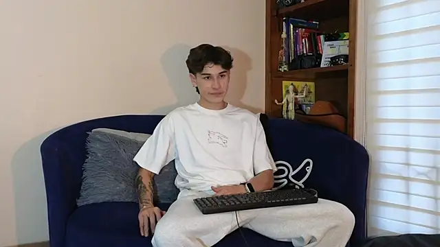 Derekswan online show from 06-26-26, 10:47