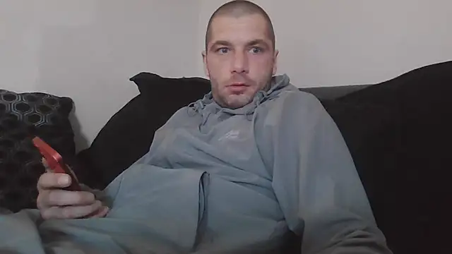 Kinkycouple142 online show from 05-20-26, 06:25