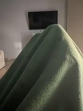 simeonehivd online show from 04-18-26, 04:22