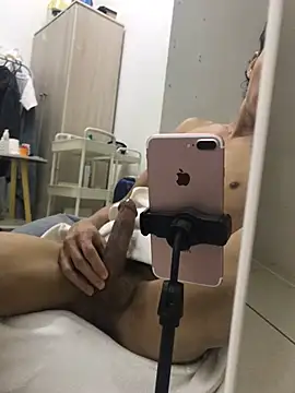 Snapshot of kimbrad chatting on 02-23-26, 10:45 kimbrad online show from 02-23-26, 10:45