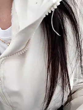 Feeling-hot online show from 03-07-26, 09:39