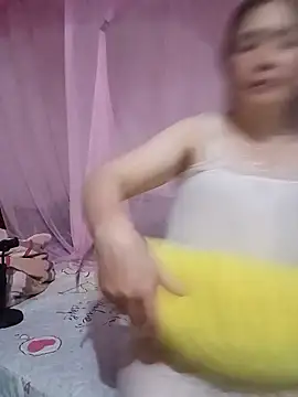 Feeling-hot online show from 05-20-26, 03:18