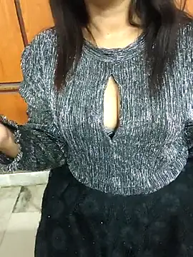 Snapshot of Rani__telugu chatting on 12-03-25, 06:21 Rani telugu online show from 12-03-25, 06:21