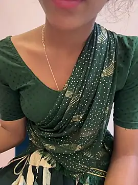 Snapshot of Rani__telugu chatting on 02-18-26, 03:52 Rani telugu online show from 02-18-26, 03:52