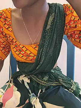 Snapshot of Rani__telugu chatting on 02-19-26, 03:57 Rani telugu online show from 02-19-26, 03:57