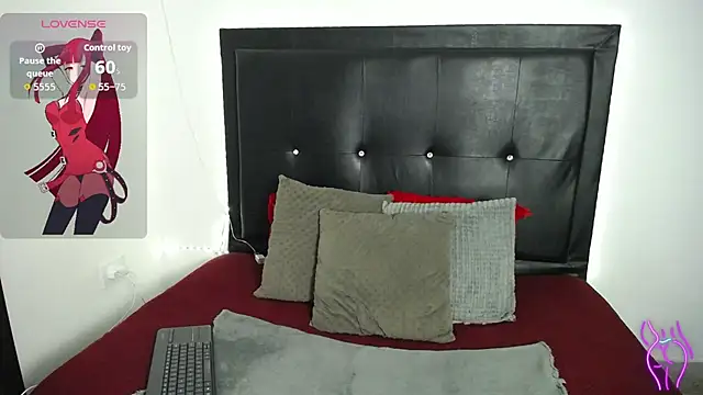 perla stone 20 online show from 05-14-26, 11:11