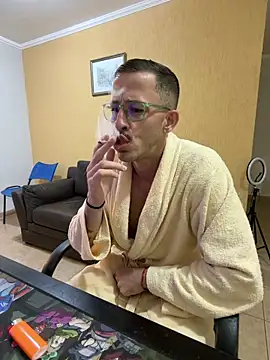 Lucasjandre online show from 06-18-26, 12:09