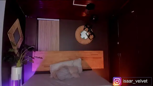 Velvet Dreamss online show from 03-12-26, 12:00