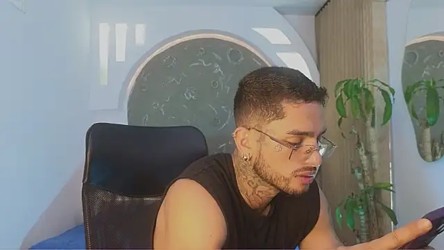 Alanrodgers online show from 03-14-26, 01:38