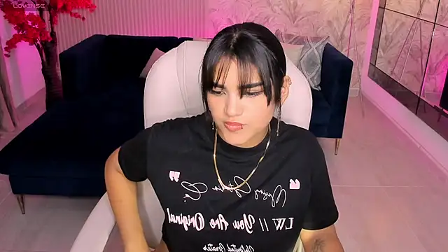 Snapshot of Kim_stonee chatting on 06-27-26, 07:41 Kim stonee online show from 06-27-26, 07:41