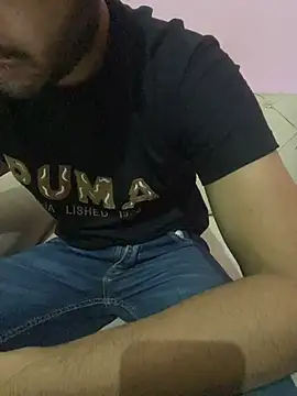 hotyyyyjonny online show from 05-08-26, 01:55