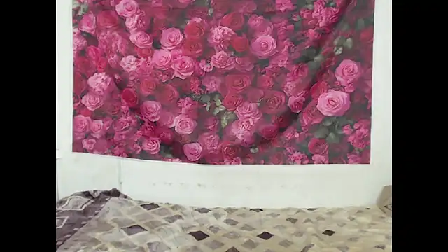 Snapshot of Sweeteboneycherry chatting on 03-12-26, 07:31 Sweeteboneycherry online show from 03-12-26, 07:31