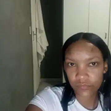 Snapshot of KikiBadgirl chatting on 05-15-26, 08:27 KikiBadgirl online show from 05-15-26, 08:27