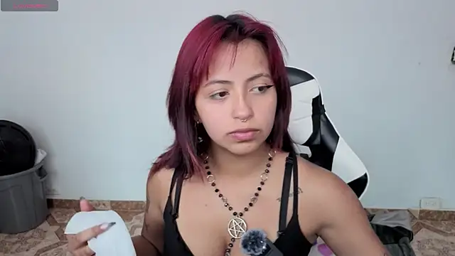 Snapshot of Melody_Ghot chatting on 02-23-26, 04:48 Melody Ghot online show from 02-23-26, 04:48