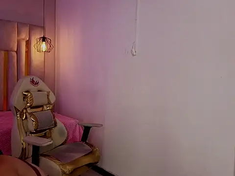 Brandy collinss online show from 04-08-26, 06:52