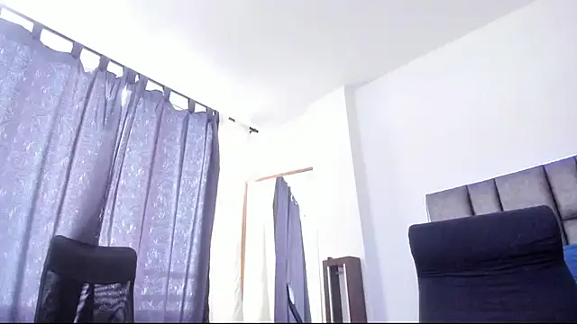 sarahhernandez online show from 05-21-26, 02:02