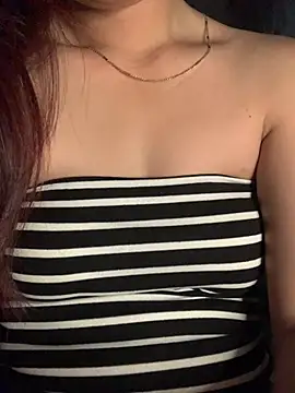 Snapshot of Winnie-sexy chatting on 03-30-26, 10:33 Winnie-sexy online show from 03-30-26, 10:33