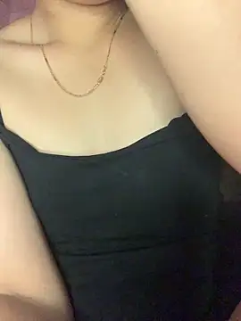 Snapshot of Winnie-sexy chatting on 04-14-26, 10:05 Winnie-sexy online show from 04-14-26, 10:05