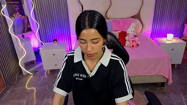 Joselyn tay online show from 04-27-26, 12:36