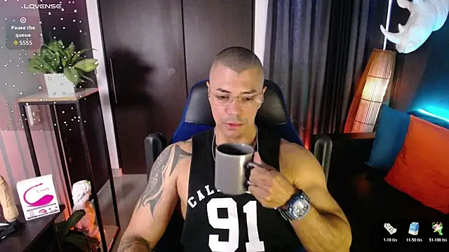 Snapshot of Zed_ferrer chatting on 06-20-26, 08:33 Zed ferrer online show from 06-20-26, 08:33