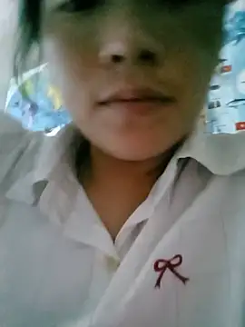 Snapshot of Micky_baby chatting on 06-28-26, 01:44 Micky baby online show from 06-28-26, 01:44