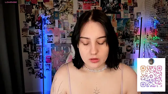 Snapshot of hey_tessa chatting on 03-04-26, 07:20 hey tessa online show from 03-04-26, 07:20