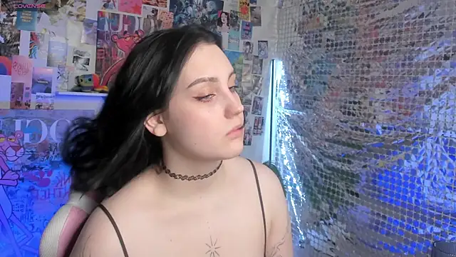 Snapshot of hey_tessa chatting on 04-14-26, 07:09 hey tessa online show from 04-14-26, 07:09