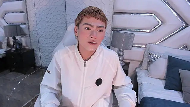 JacobRusso online show from 01-18-26, 01:09