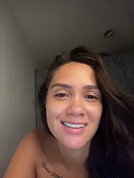 carolsapequinha online show from 04-04-26, 12:02