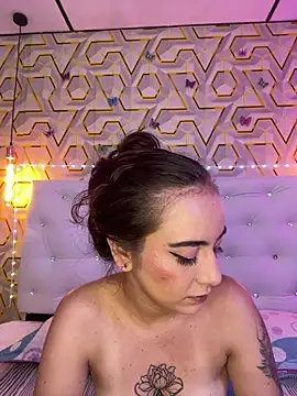 MelanyyJhonson15 online show from 03-27-26, 02:17