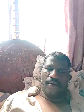 Snapshot of Paramkeerthi chatting on 05-18-26, 04:40 Paramkeerthi online show from 05-18-26, 04:40