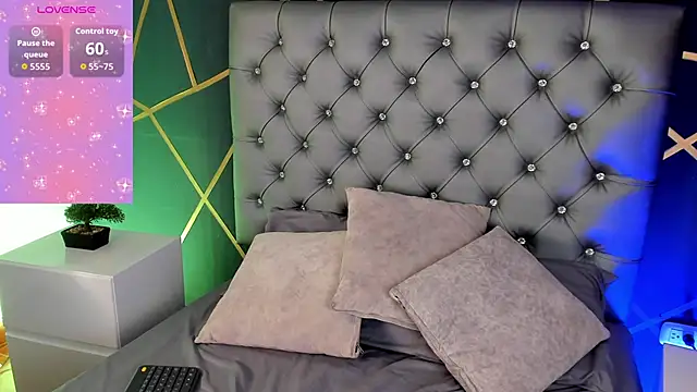 GabrielaSuarez  online show from 03-19-26, 07:40