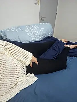 hinata 29 online show from 04-17-26, 05:16