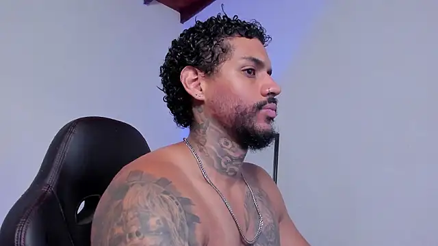 LuigiVitale 1 online show from 03-28-26, 01:05