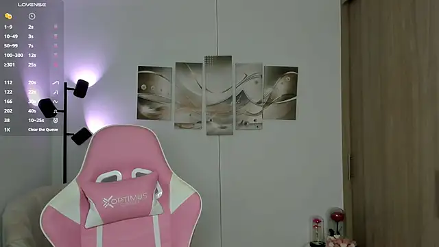 haileyflorez  online show from 06-18-26, 01:37