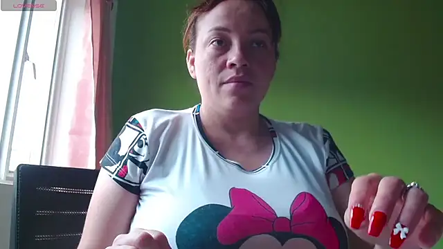 Snapshot of Rouse_hot_ chatting on 04-24-26, 06:21 Rouse hot online show from 04-24-26, 06:21