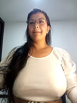 Snapshot of CelesteAlvarez1989 chatting on 04-28-26, 02:27 CelesteAlvarez1989 online show from 04-28-26, 02:27