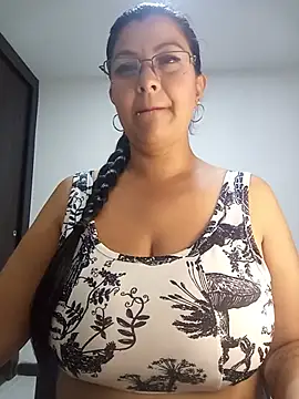 Snapshot of CelesteAlvarez1989 chatting on 05-19-26, 03:57 CelesteAlvarez1989 online show from 05-19-26, 03:57