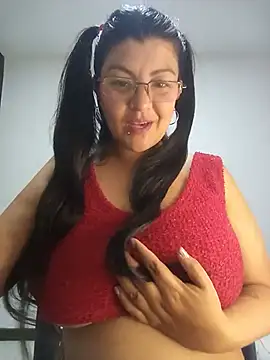 Snapshot of CelesteAlvarez1989 chatting on 05-28-26, 02:31 CelesteAlvarez1989 online show from 05-28-26, 02:31