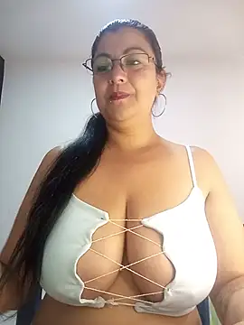 Snapshot of CelesteAlvarez1989 chatting on 06-23-26, 04:38 CelesteAlvarez1989 online show from 06-23-26, 04:38
