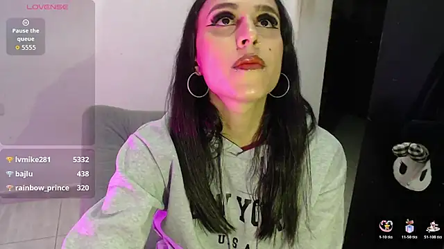 Snapshot of Isabella_Hillss chatting on 07-03-26, 04:41 Isabella Hillss online show from 07-03-26, 04:41