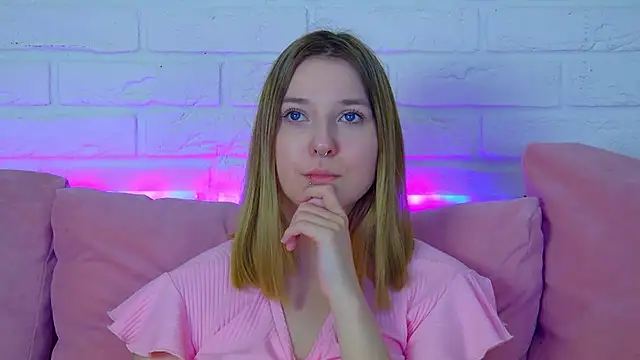 TinnaBurton online show from 03-19-26, 04:55